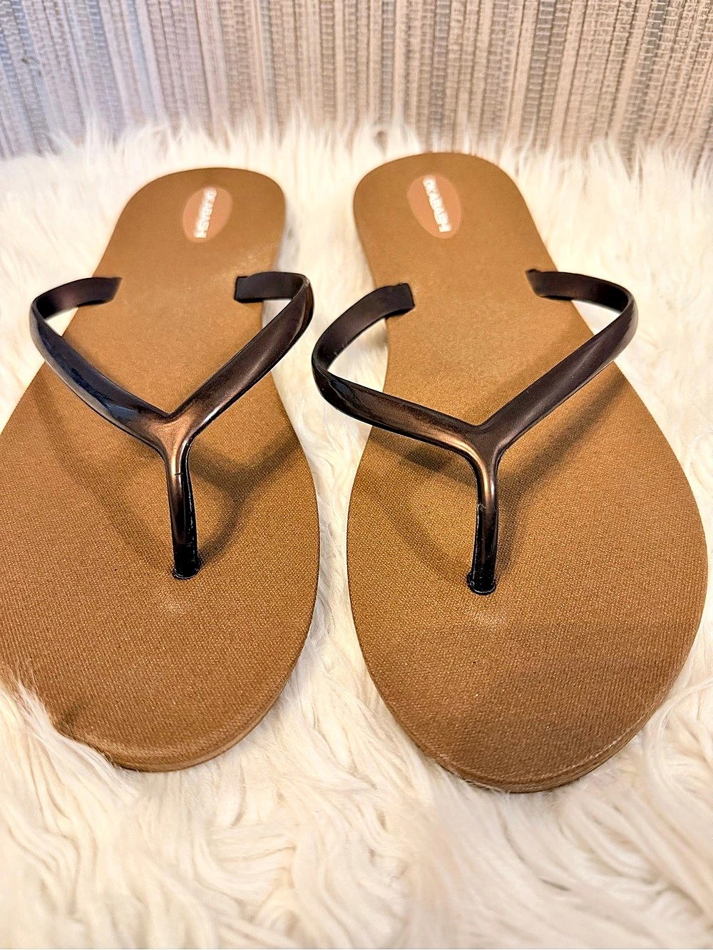 Okabashi Bronze Metallic Flip Flop Sandals Size 10 Made in USA